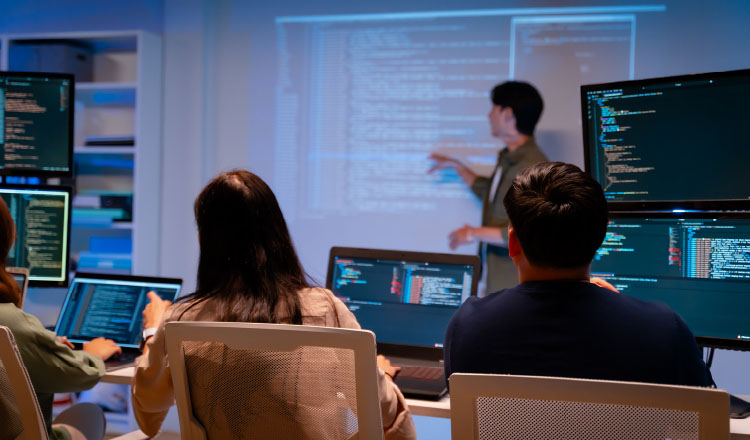 アールワークスだからこその新サービス・プロダクトをつくる。